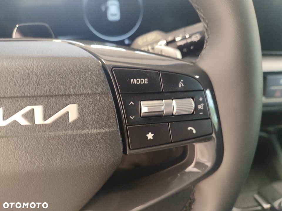 Kia XCeed - 13