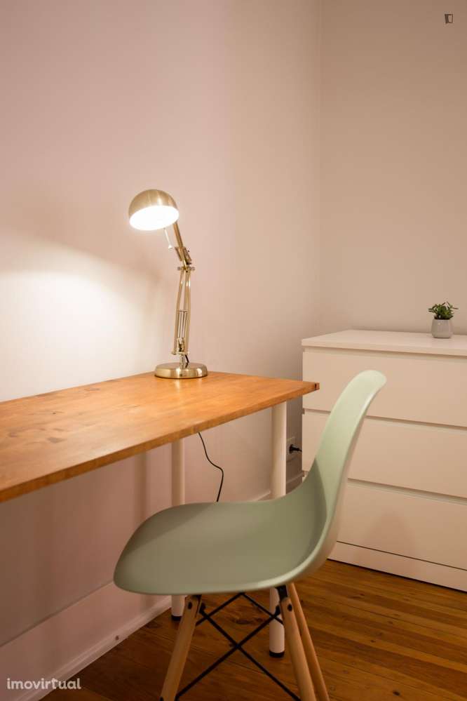 Quarto - localizado em Penha de França Lisbon - Grande imagem: 4/28