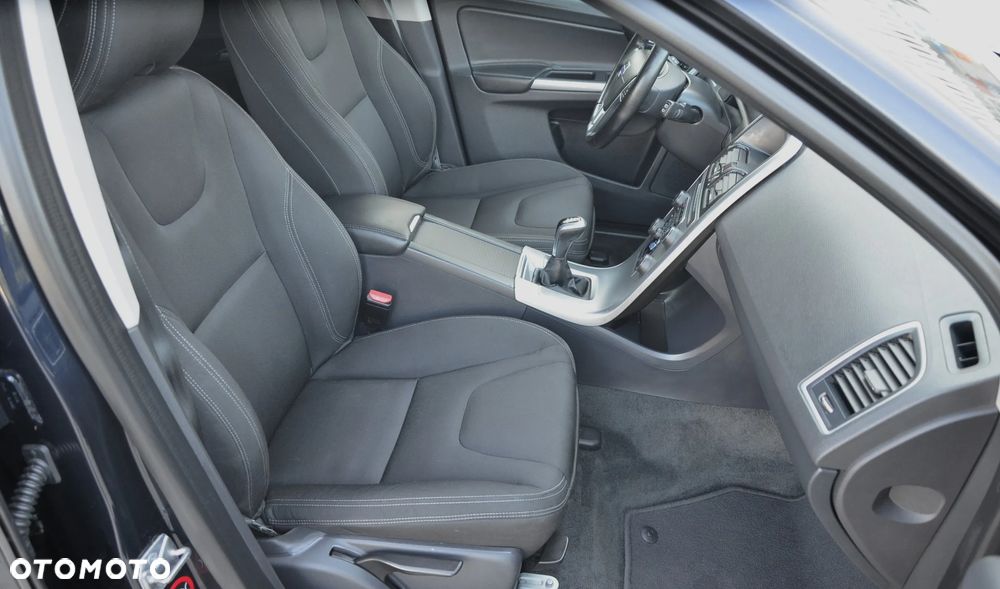 Volvo XC 60 - 22