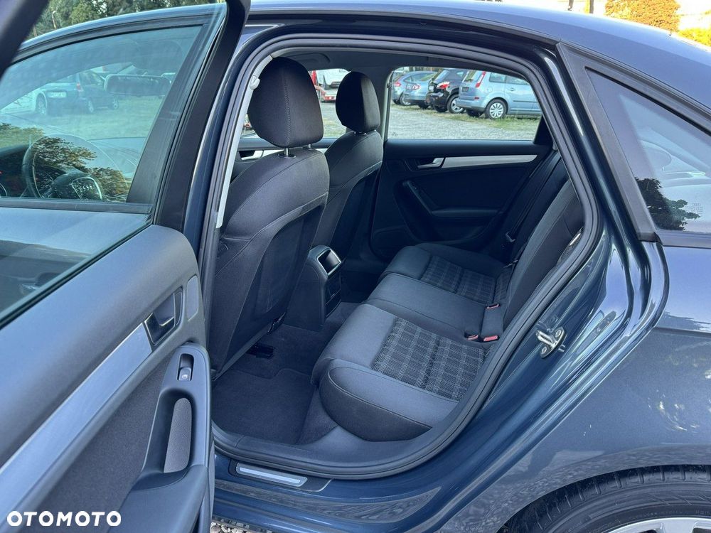 Audi A4 Limousine - 20