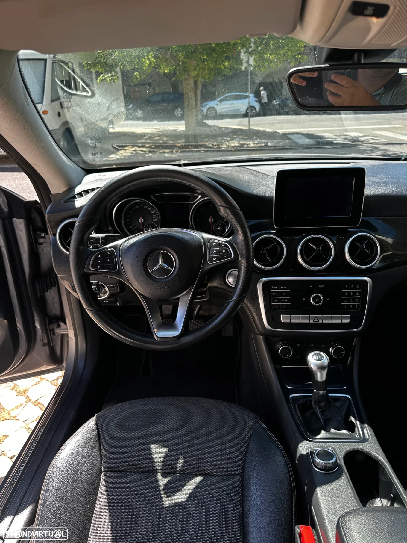 Mercedes-Benz CLA 180 d Shooting Brake - 8