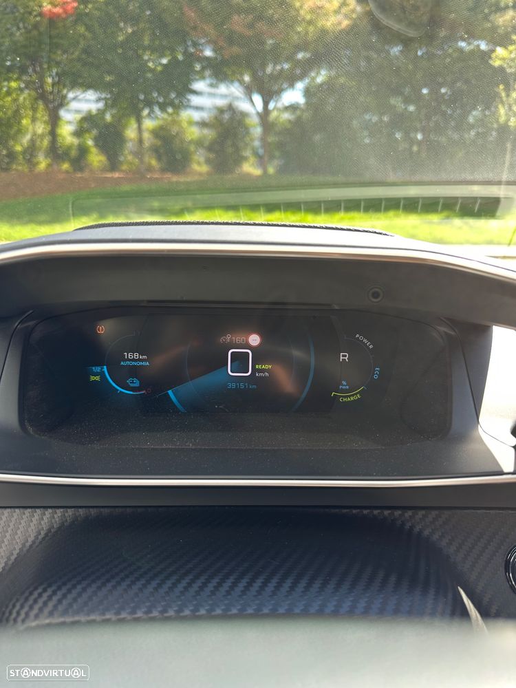 Peugeot e-2008 50 kWh Active - 13