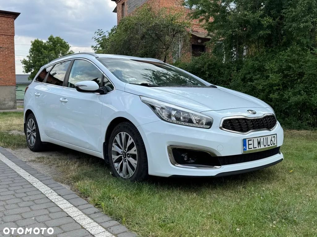 Kia Ceed - 1