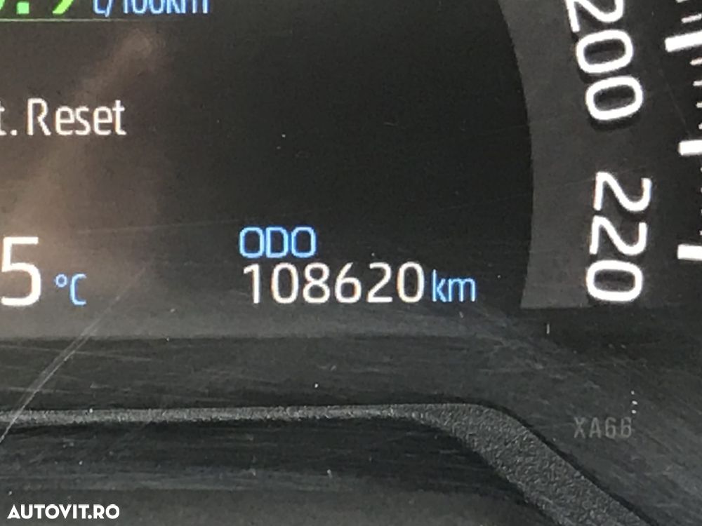 Toyota RAV4 2.5 VVT-iE 4x2 Exclusive - 8