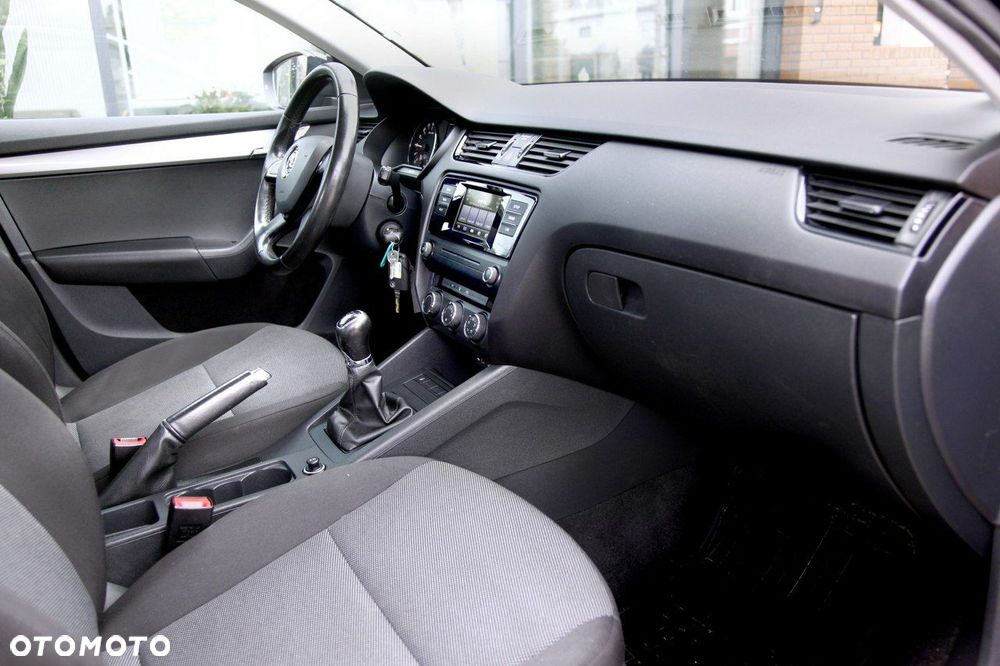 Skoda Octavia 1.6 TDI Edition - 9