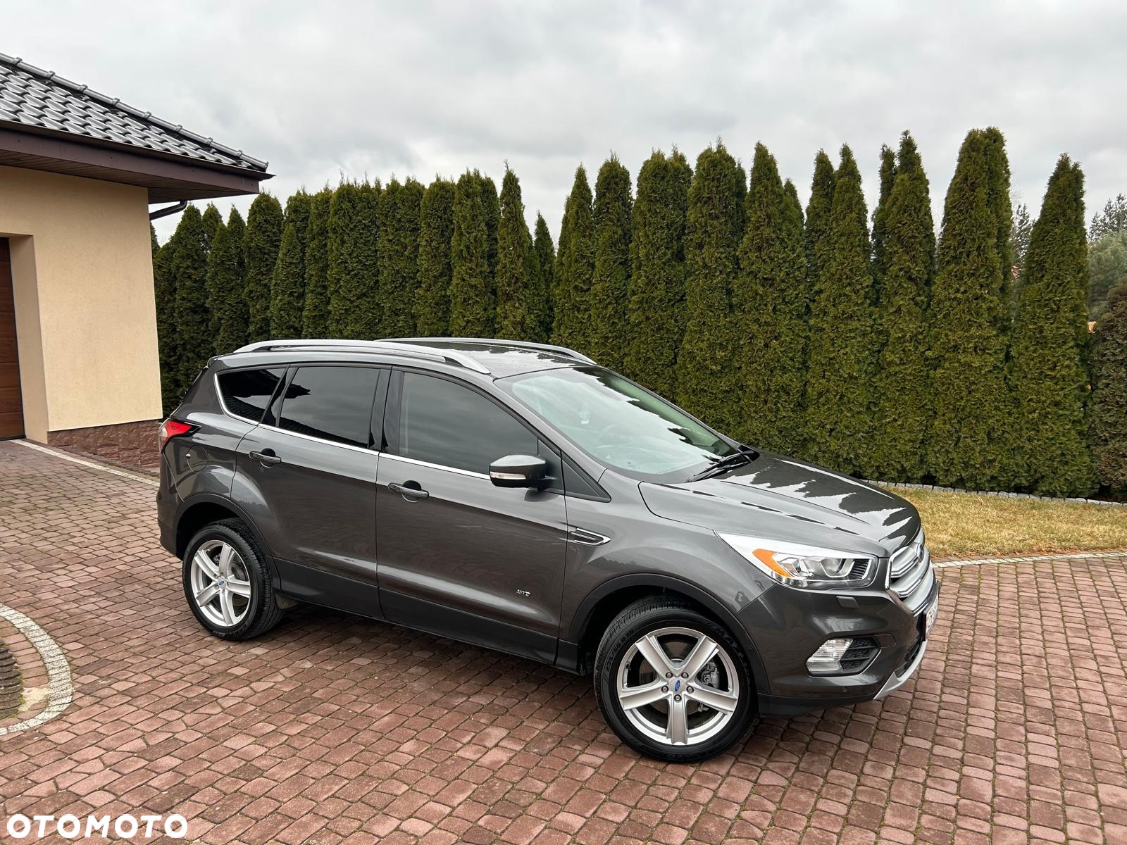 Ford Kuga 2.0 TDCi 4WD Trend - 38