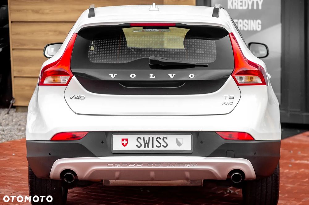 Volvo V40 Cross Country T5 AWD Geartronic Momentum - 11