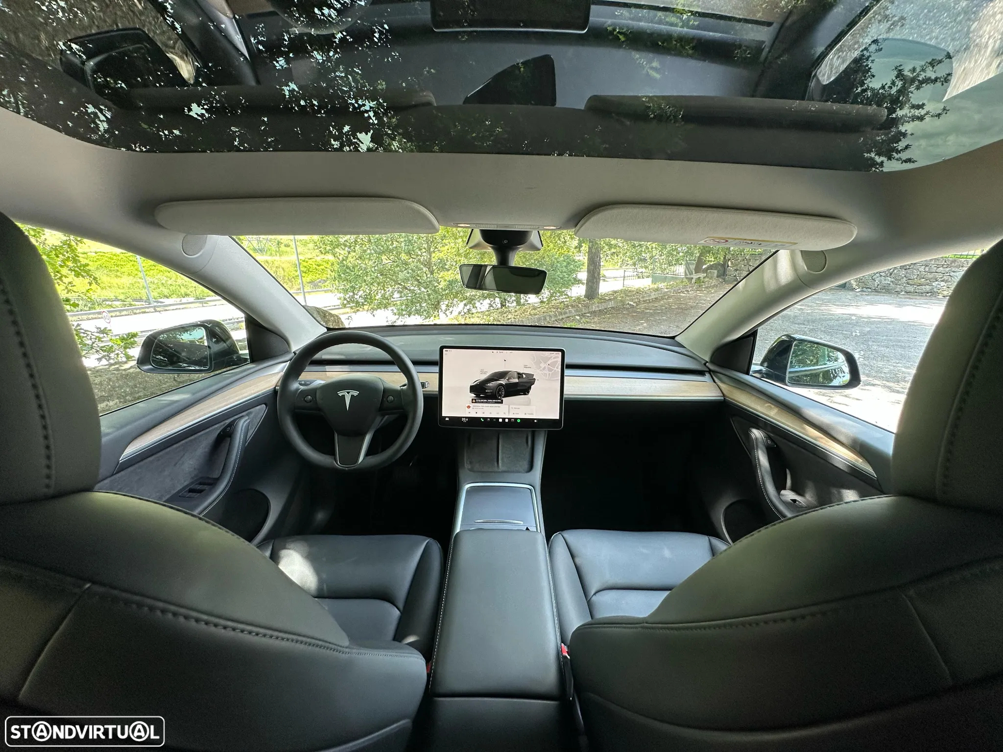 Tesla Model Y Long Range Dual Motor AWD - 10