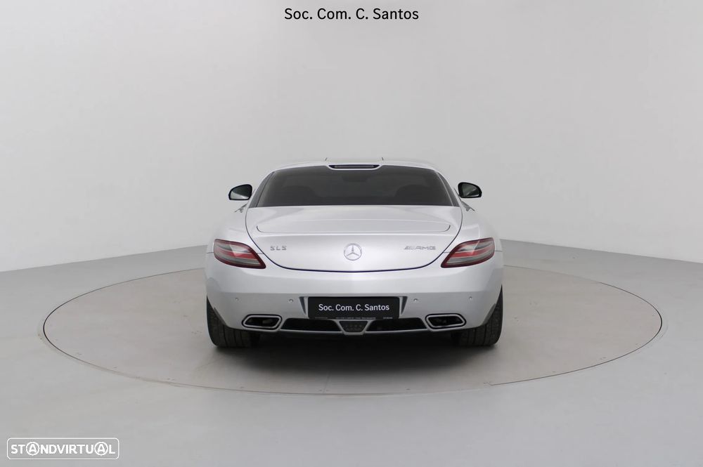 Mercedes-Benz SLS 63 AMG - 6