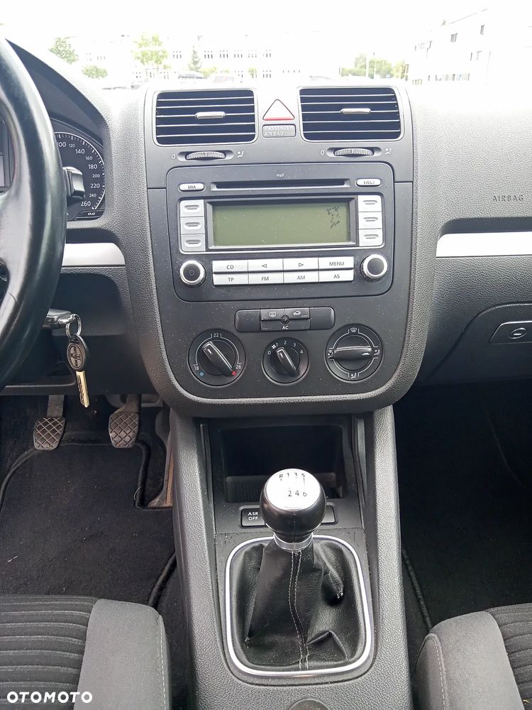 Volkswagen Golf V 1.4 TSI Trendline - 12