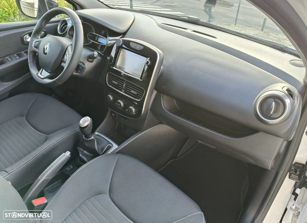 Renault Clio Sport Tourer 1.5 dCi Limited - 17