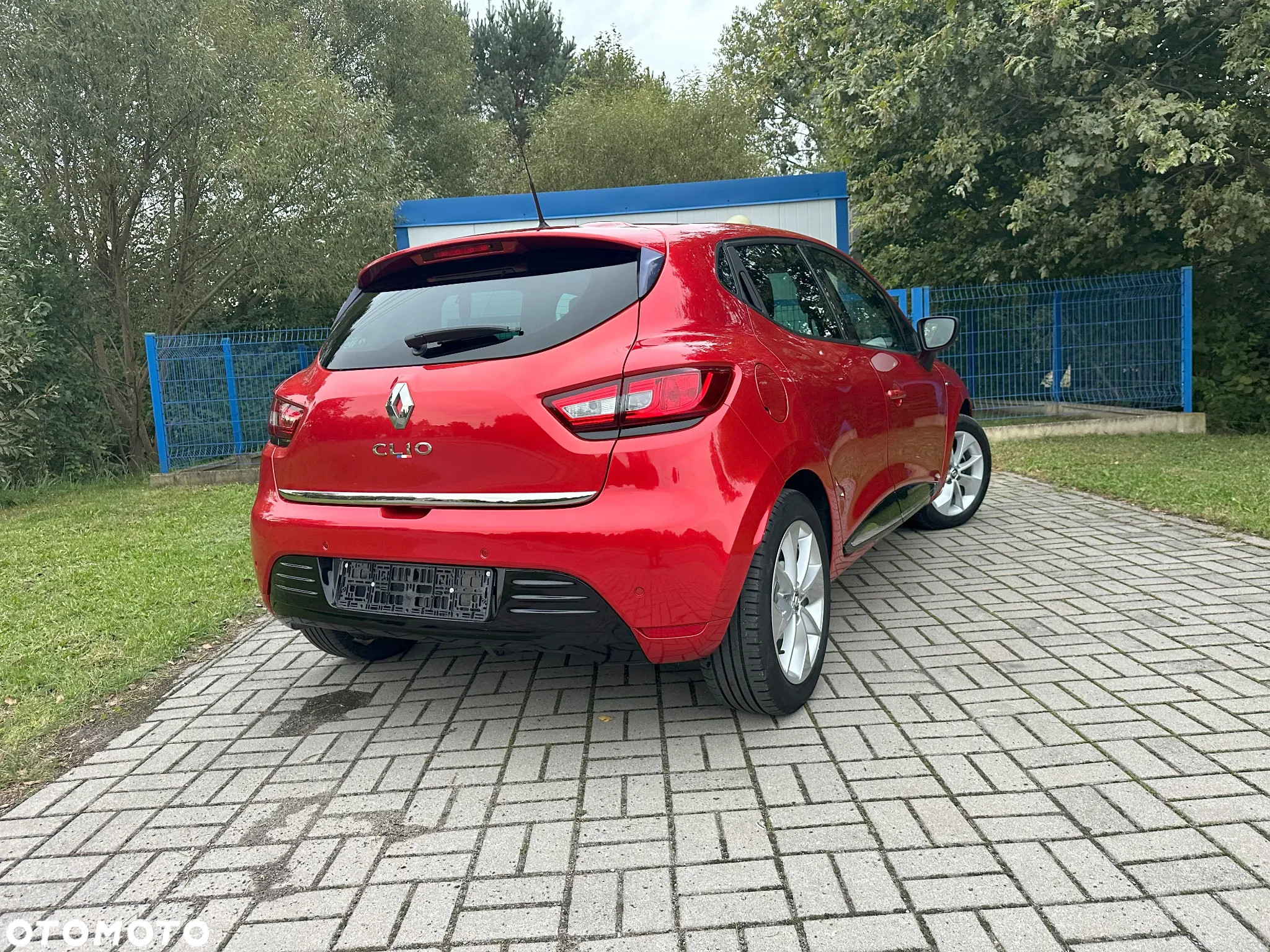 Renault Clio 1.2 16V Limited EU6 - 8