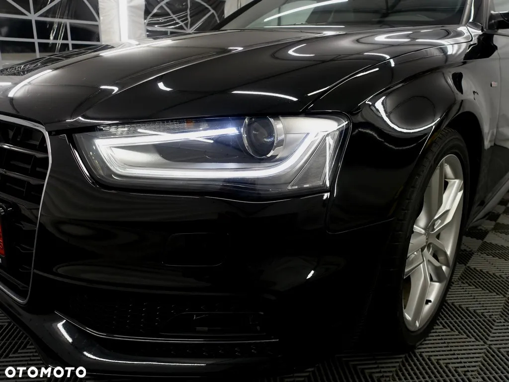 Audi A4 2.0 TDI DPF S line Sportpaket - 29
