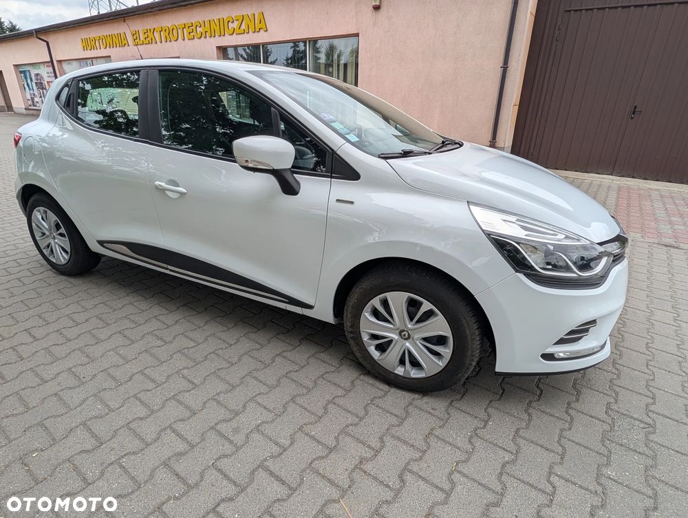 Renault Clio - 7