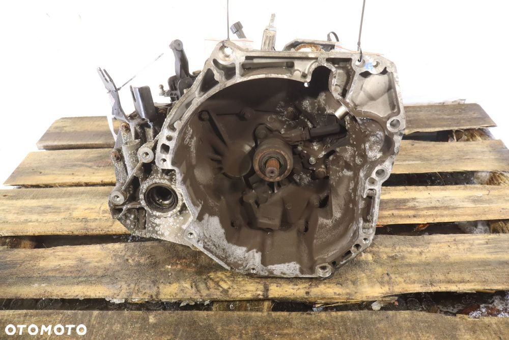 SKRZYNIA BIEGÓW 5 BIEGOWA NISSAN MICRA IV K13 LIFT JH3195 - 1