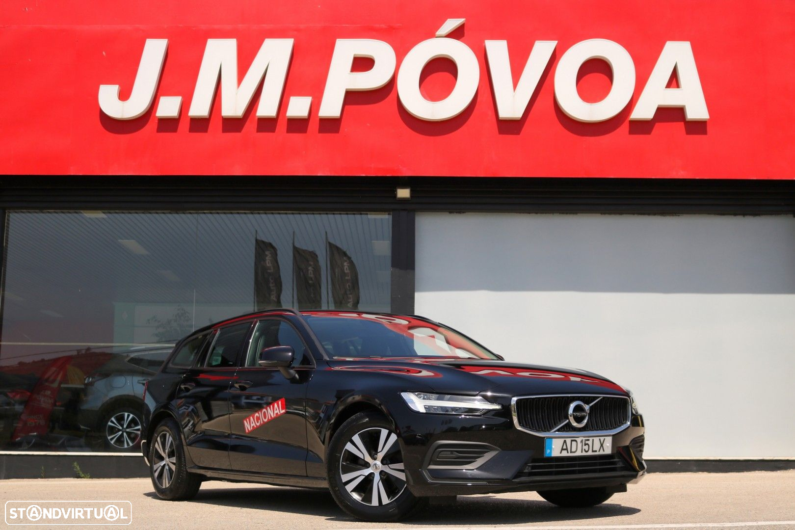 Volvo V60 2.0 D3 Momentum Core - 2