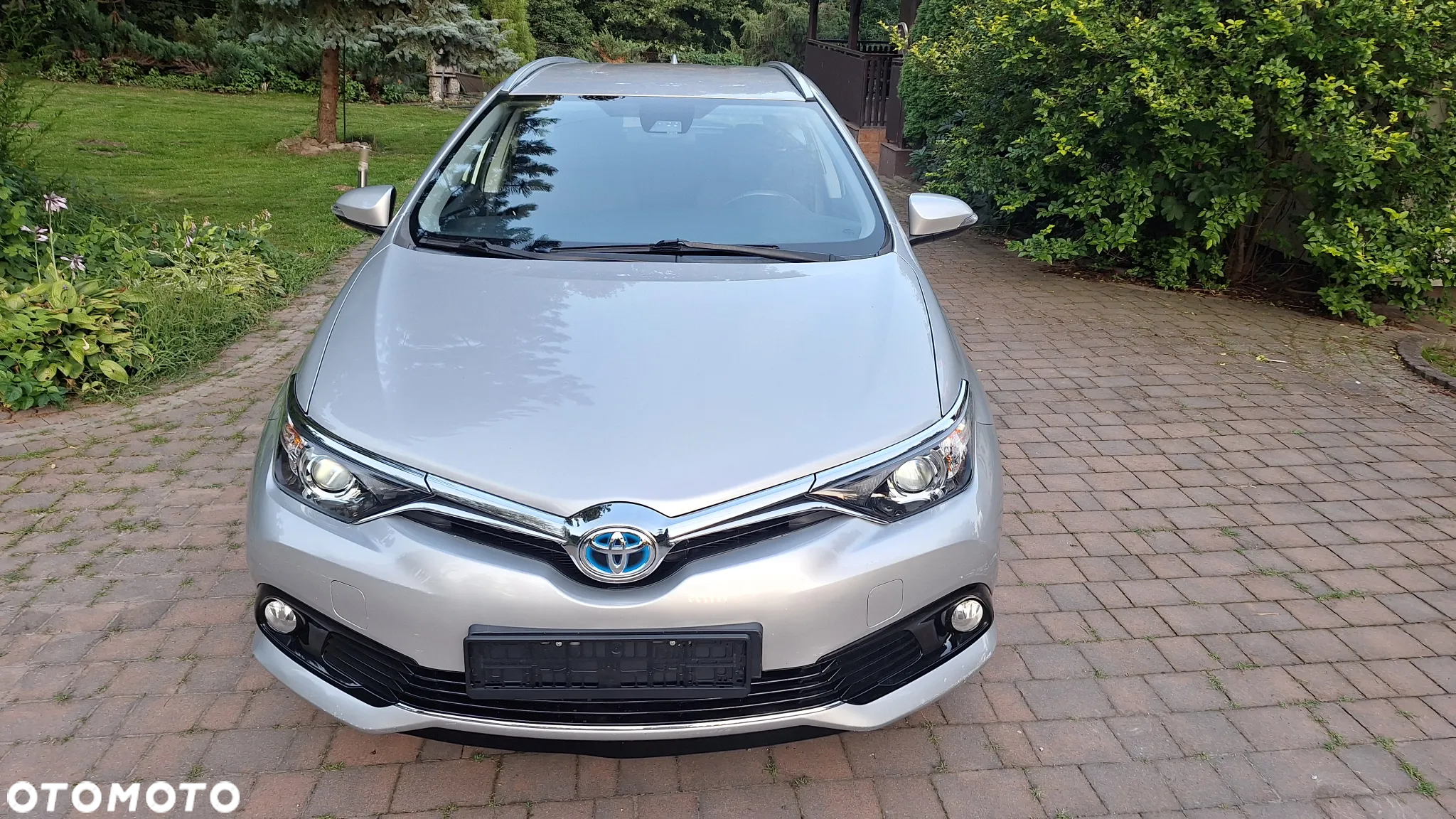 Toyota Auris 1.8 VVT-i Hybrid Automatik Style Selection - 2