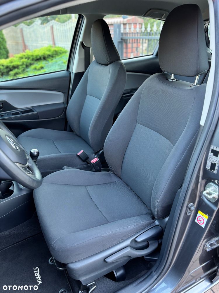 Toyota Yaris 1.5 Premium - 27