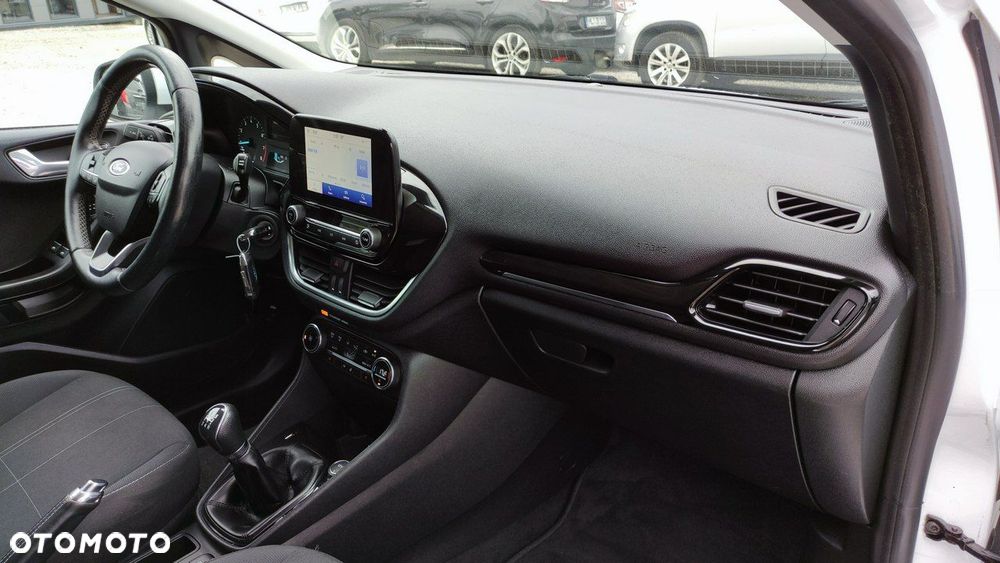 Ford Fiesta - 28