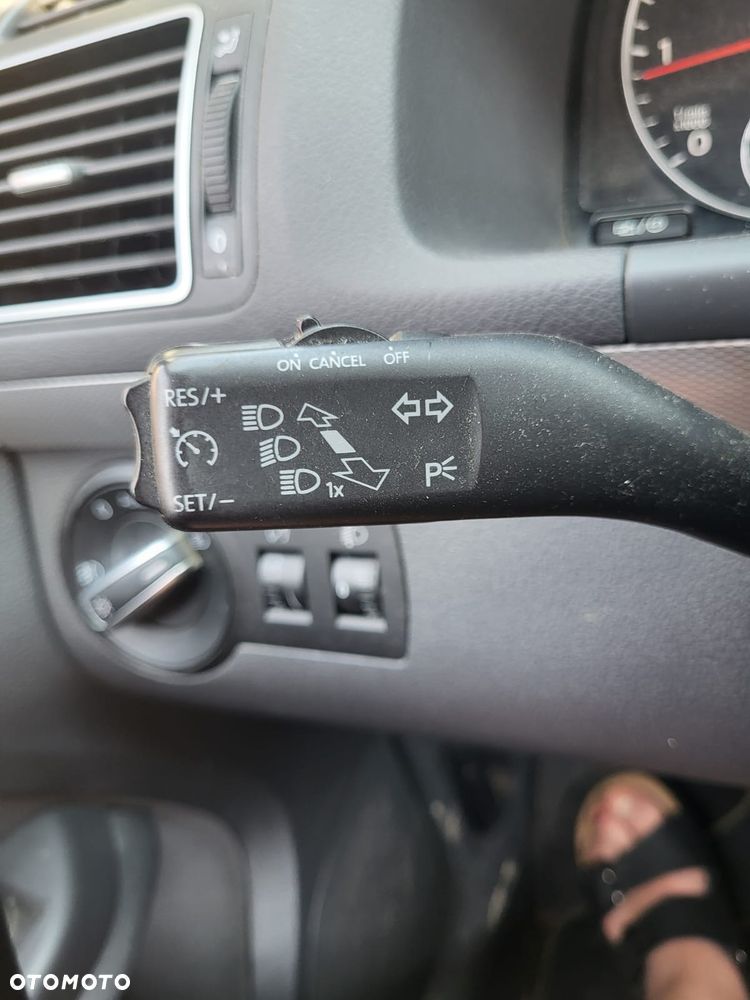 Volkswagen Touran - 20