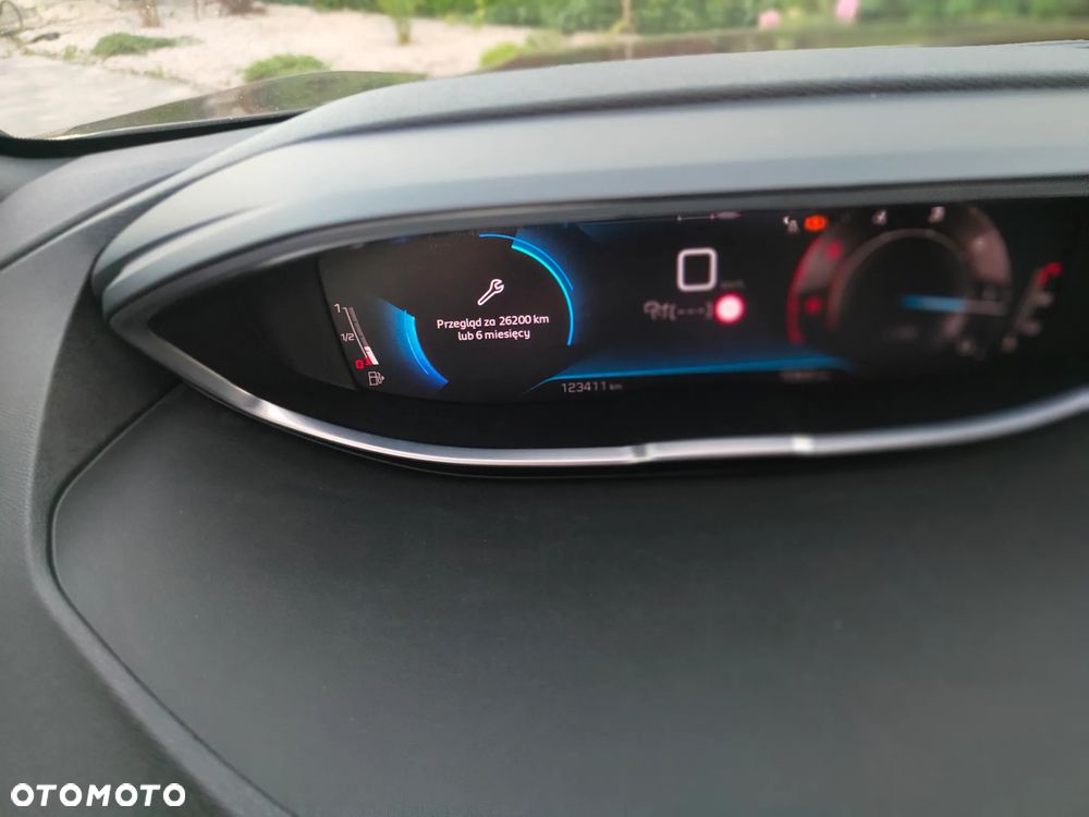 Peugeot 5008 2.0 BlueHDi GT Pack S&S EAT8 - 6