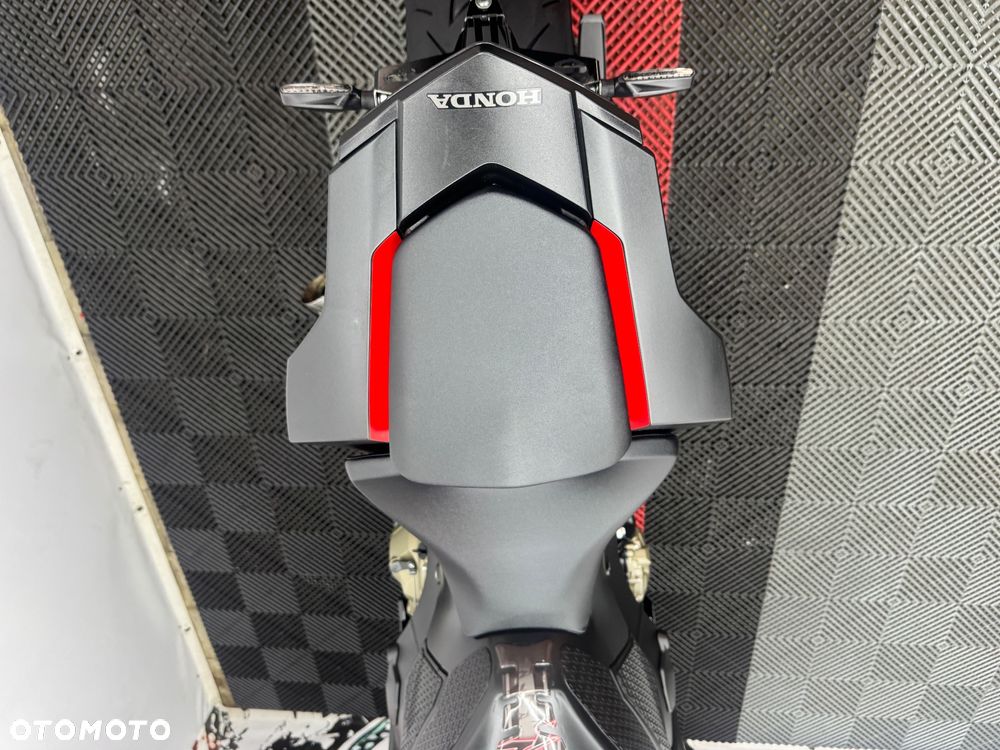 Honda CBR - 24