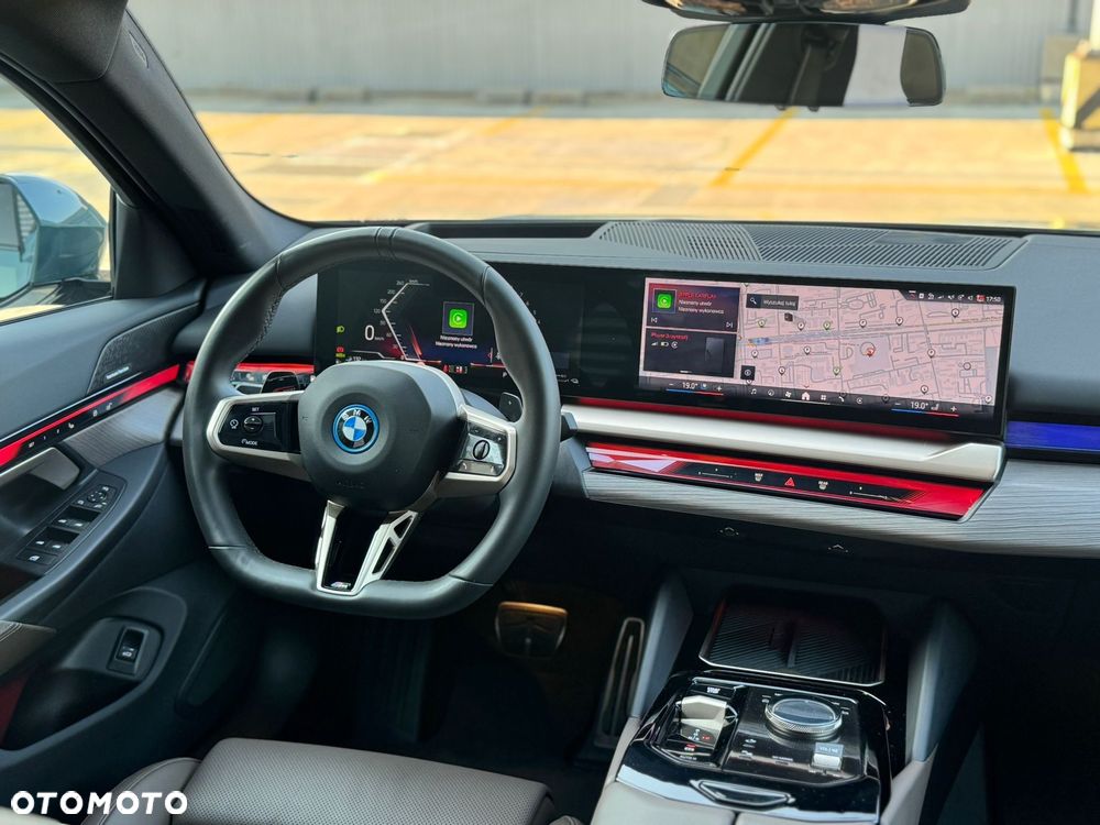 BMW Seria 5 550e xDrive PHEV M Sport - 21