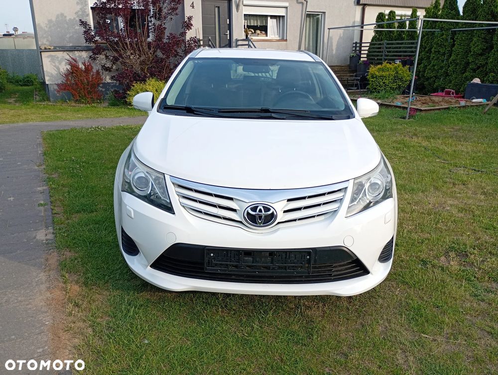 Toyota Avensis - 32