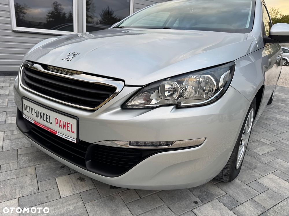 Peugeot 308 SW HDi FAP 110 (Blue Lion) Business Line Niveau 1 - 13