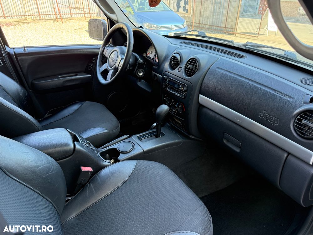 Jeep Cherokee 2.8 CRD Renegade - 15