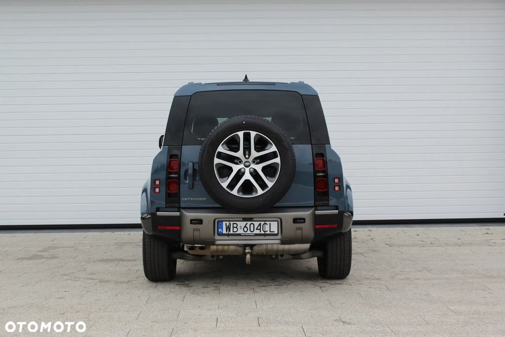 Land Rover Defender - 3