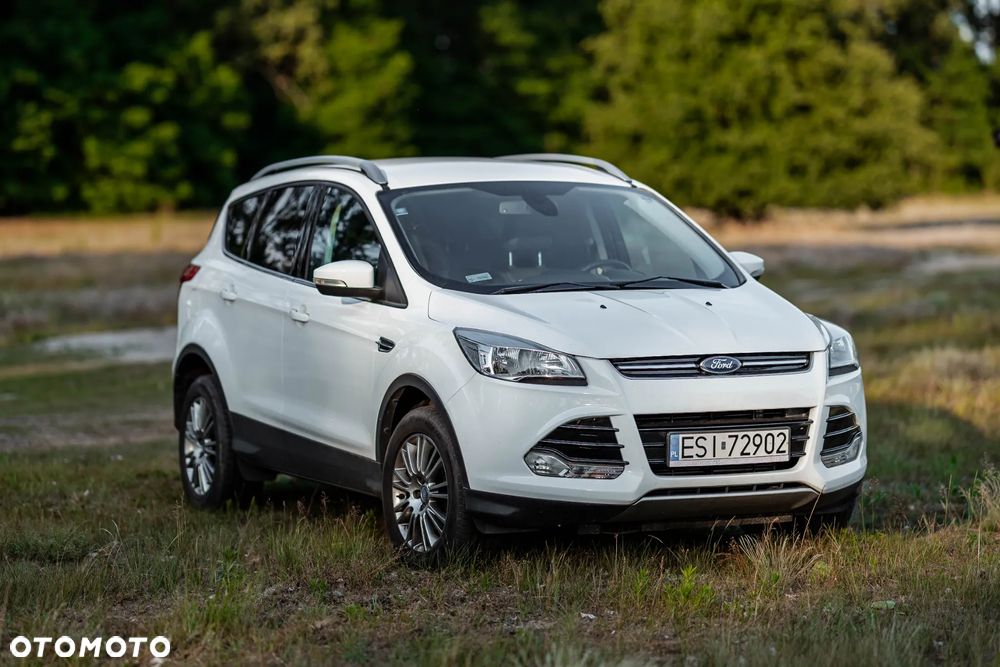 Ford Kuga 1.6 EcoBoost 2x4 Titanium - 1