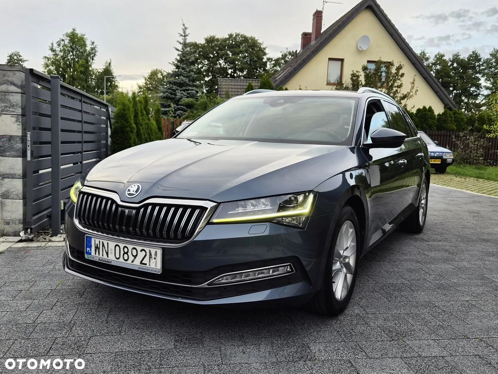 Skoda Superb 2.0 TDI SCR 4x4 Style DSG - 5