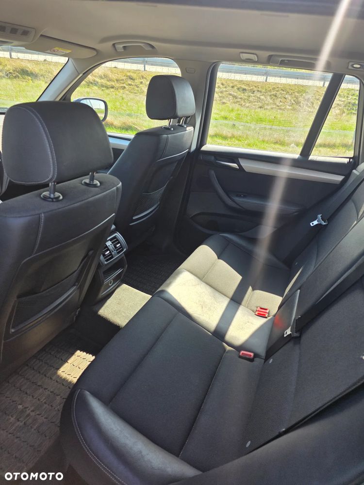 BMW X3 xDrive20d - 11