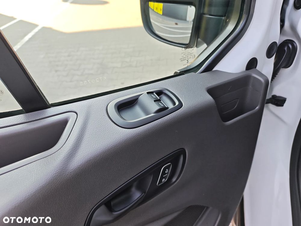 Ford Transit - 13