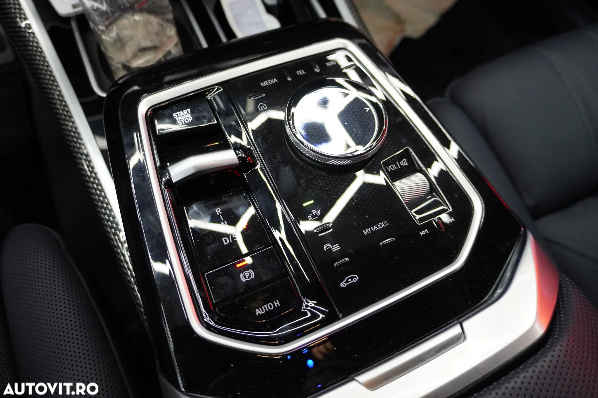 BMW Seria 7 740d xDrive MHEV - 14