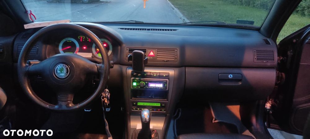 Skoda Octavia 1.8T RS - 3