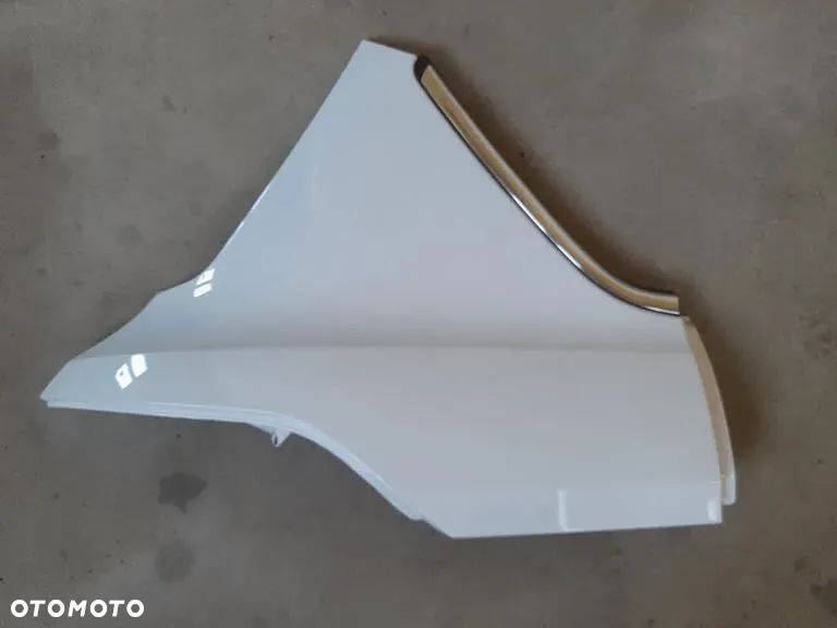 Atrapa słupka nakładka na słupek tył prawy Ford B-MAX AV11R29612CEW