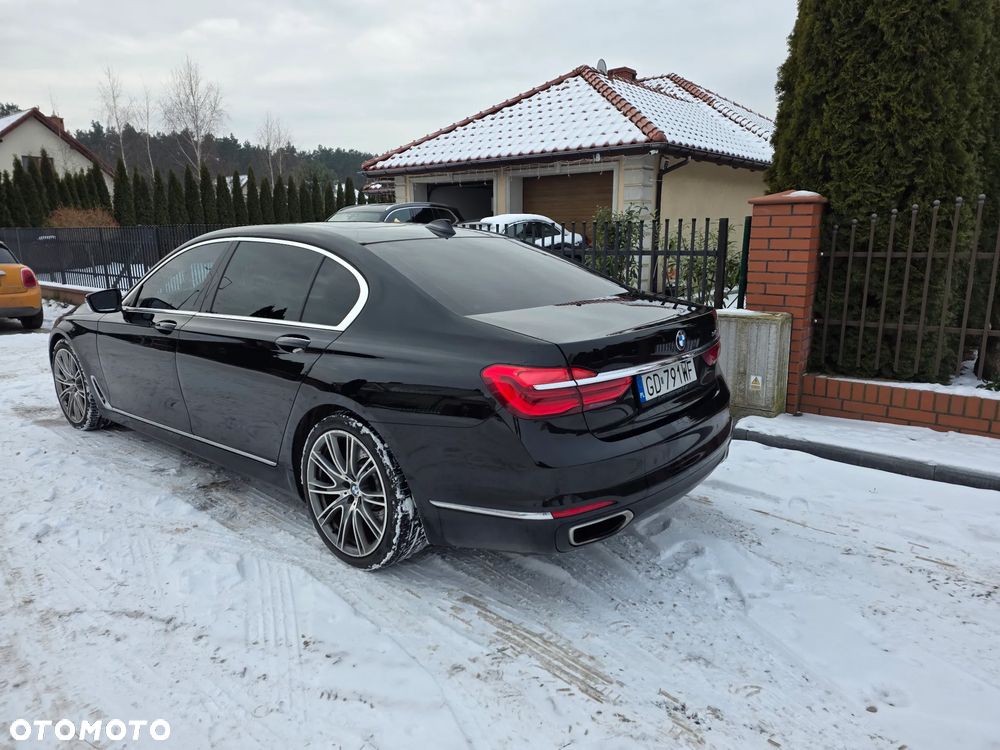 BMW Seria 7 740Li - 6