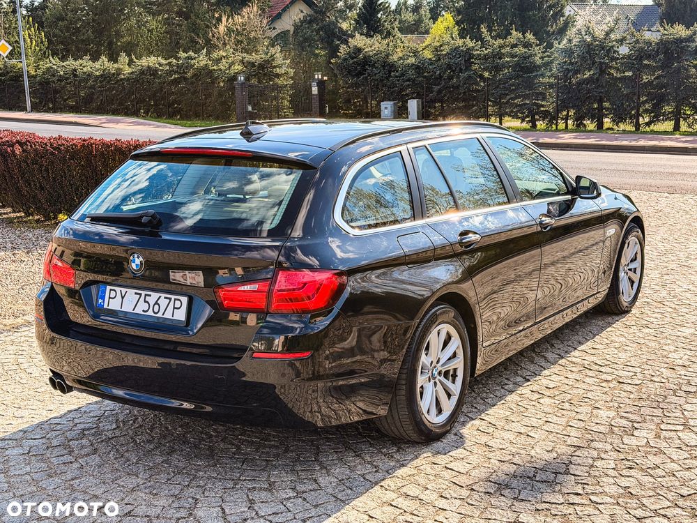 BMW Seria 5 525d Sport-Aut - 12
