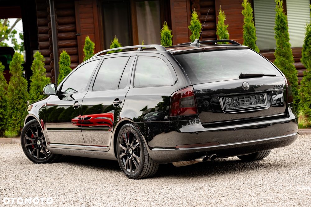 Skoda Octavia 2.0 TSI RS - 10