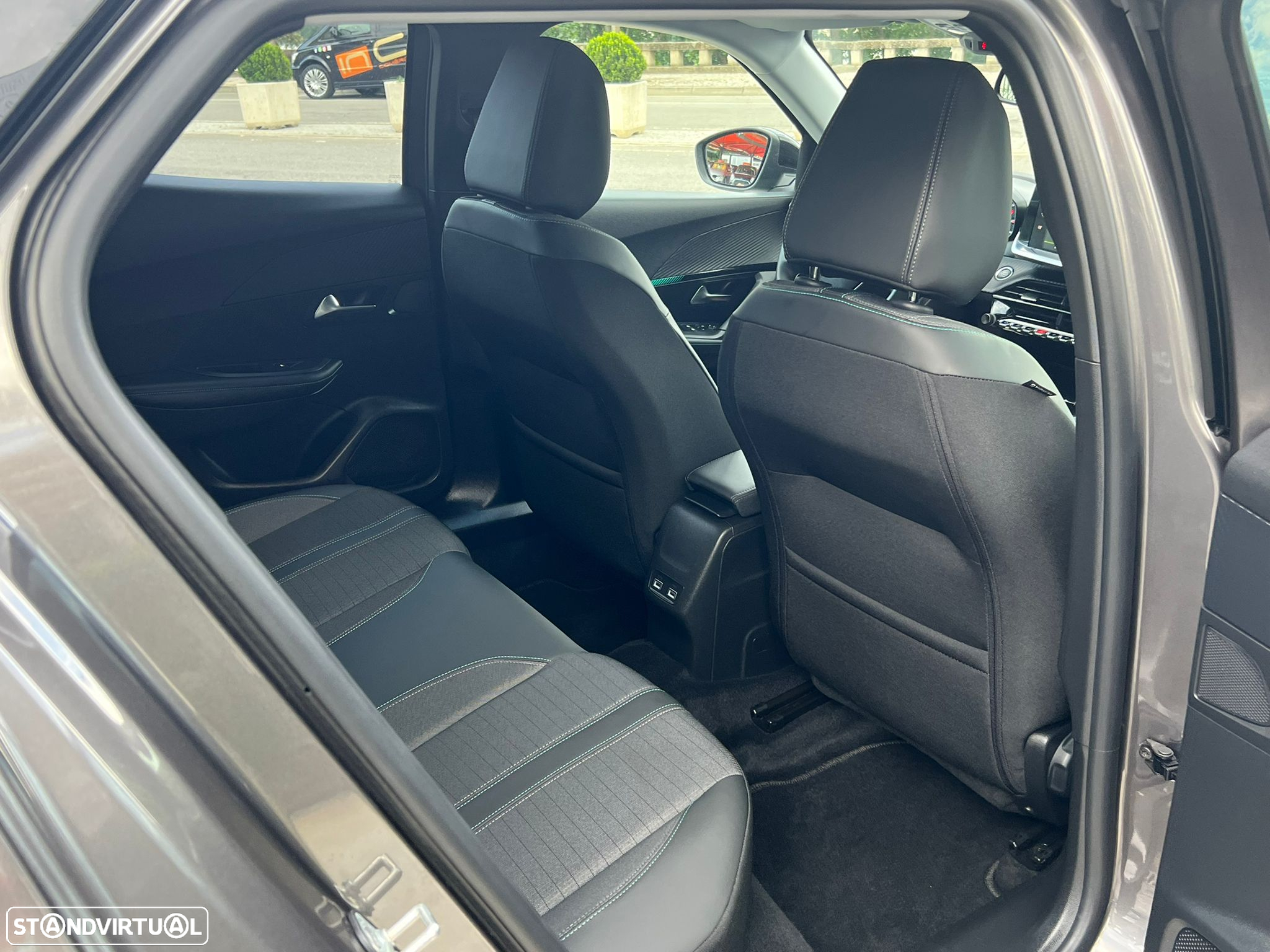 Peugeot 2008 - 17