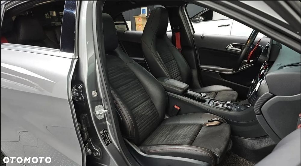 Mercedes-Benz Klasa A AMG 45 4Matic AMG Speedshift 7G-DCT - 7