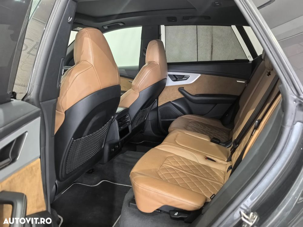 Audi Q8 - 35