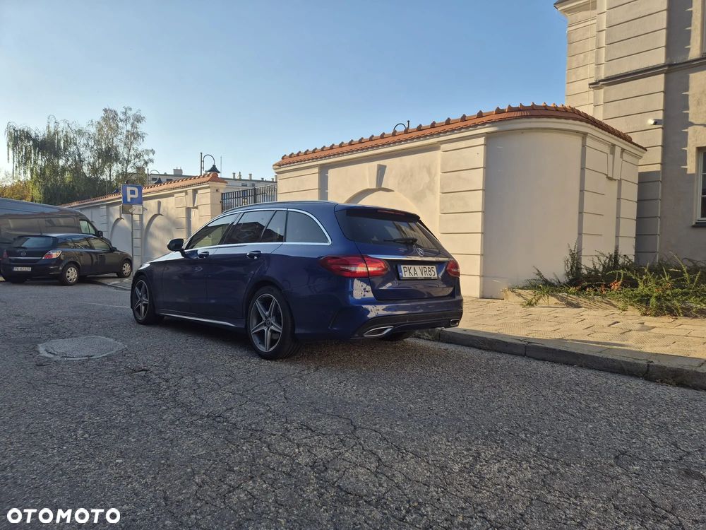 Mercedes-Benz Klasa C 250 d 9G-TRONIC AMG Line - 3