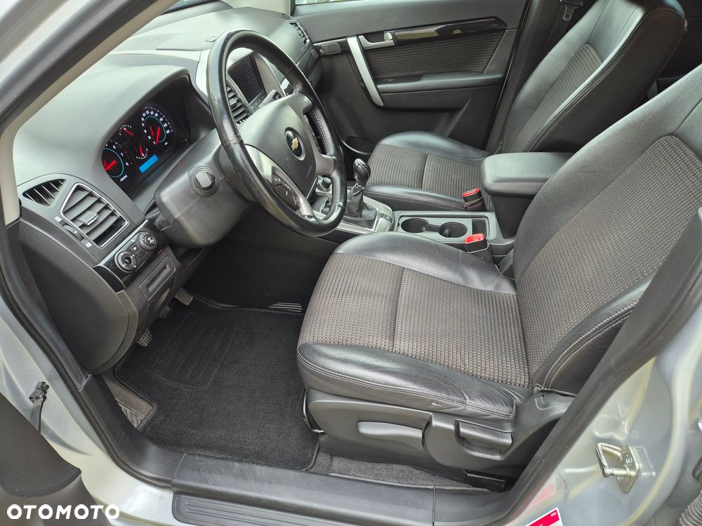 Chevrolet Captiva 2.4 2WD LT - 14