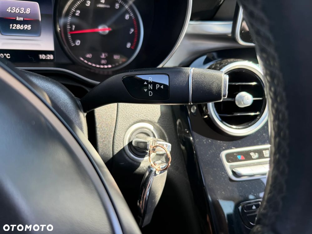 Mercedes-Benz Klasa C 180 7G-TRONIC Exclusive - 17