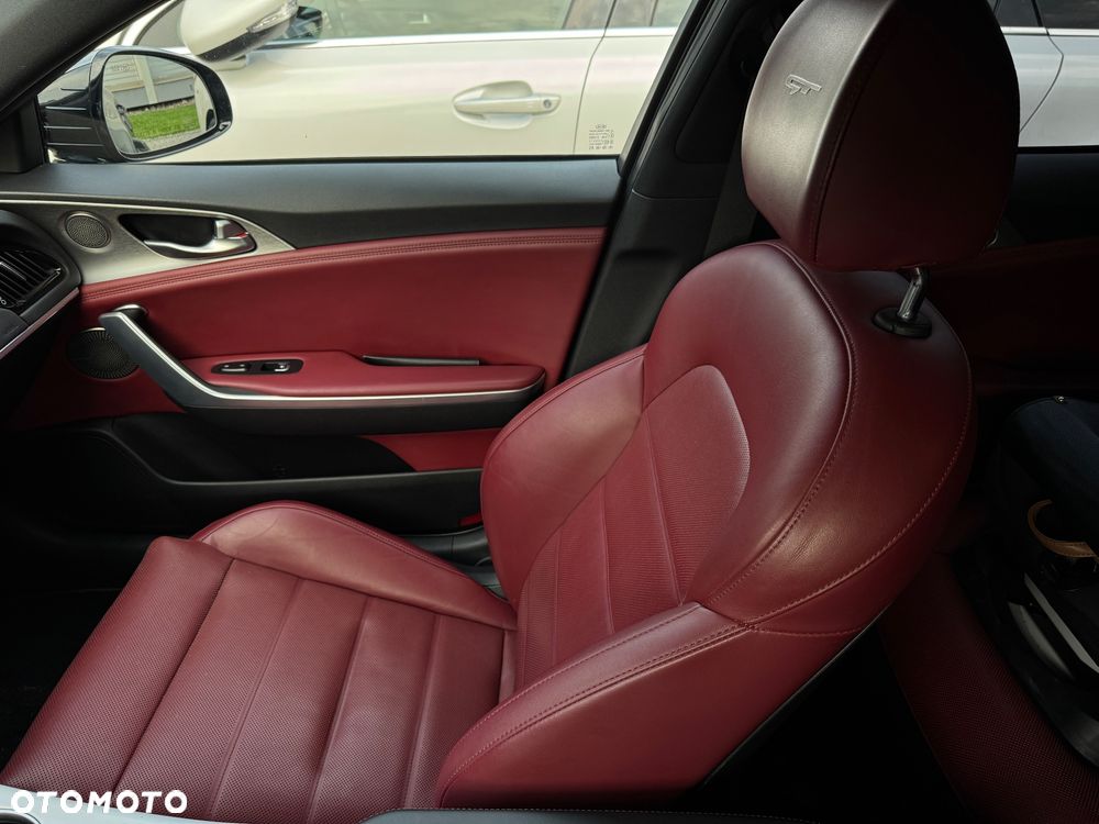 Kia Stinger 3.3 T-GDI V6 GT AWD - 33