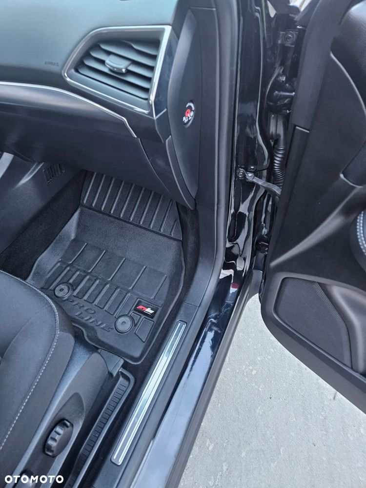 Ford Galaxy 2.0 EcoBlue 4WD Titanium - 23