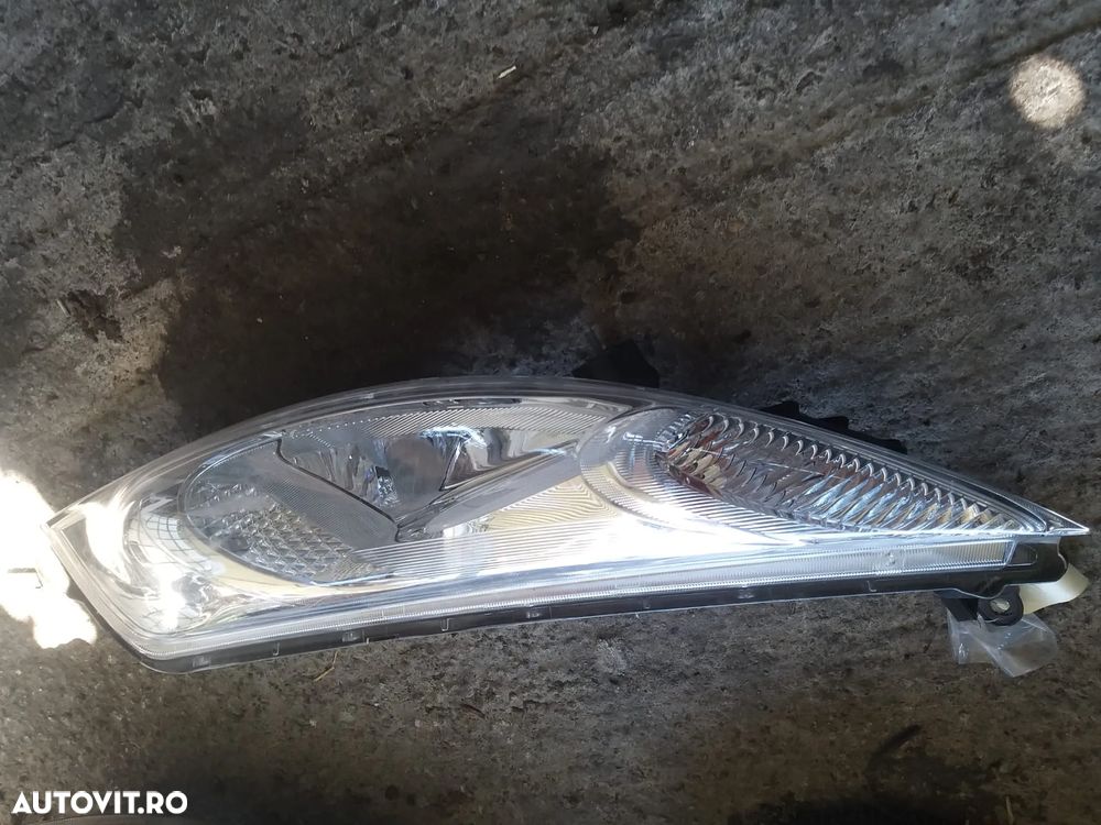 Far Stanga pentru Nissan Juke din 2010 - 1